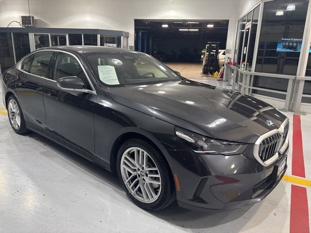 2025 BMW 5 Series 530i xDrive