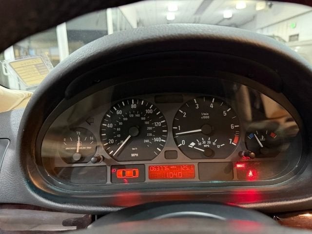 2005 BMW 3 Series 325xi