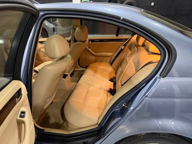 2005 BMW 3 Series 325xi