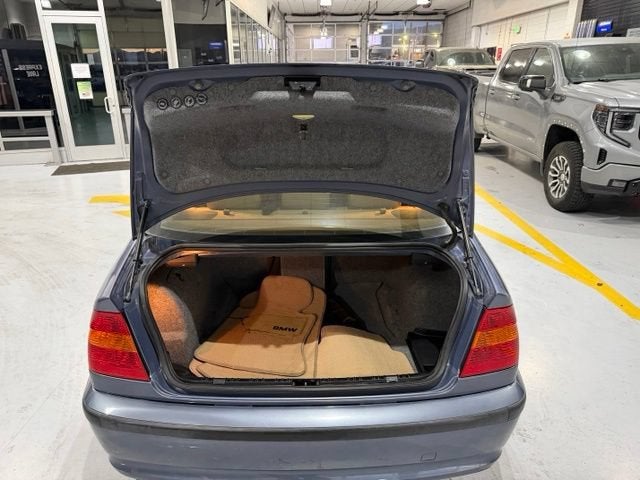 2005 BMW 3 Series 325xi