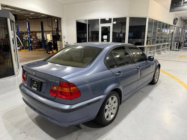 2005 BMW 3 Series 325xi