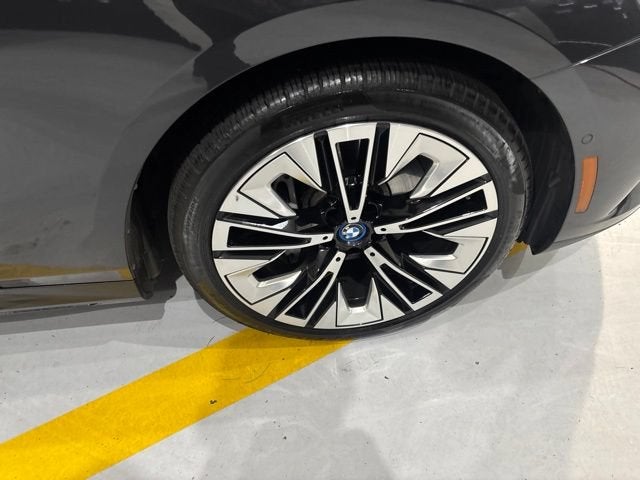 2024 BMW i5 eDrive40