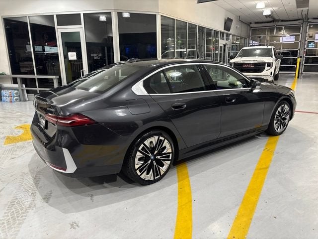 2024 BMW i5 eDrive40