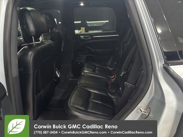 2018 Porsche Cayenne Platinum Edition