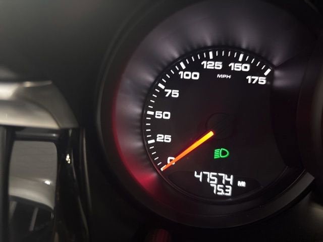 2021 Porsche Macan Base