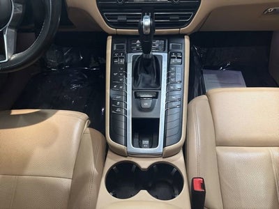 2021 Porsche Macan Base