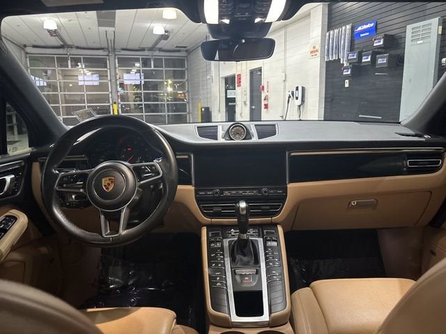 2021 Porsche Macan Base