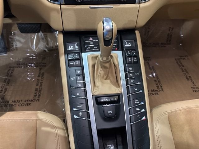 2017 Porsche Macan NA