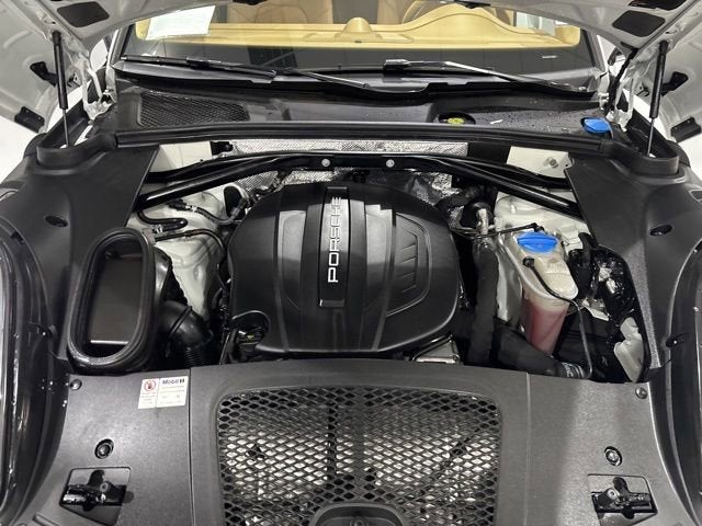 2017 Porsche Macan NA