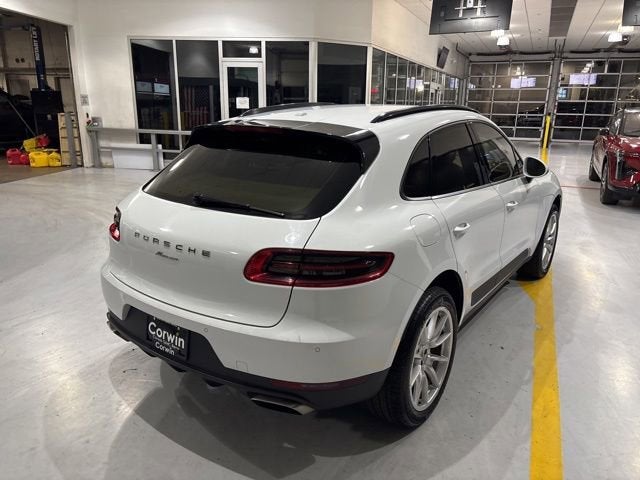 2017 Porsche Macan NA