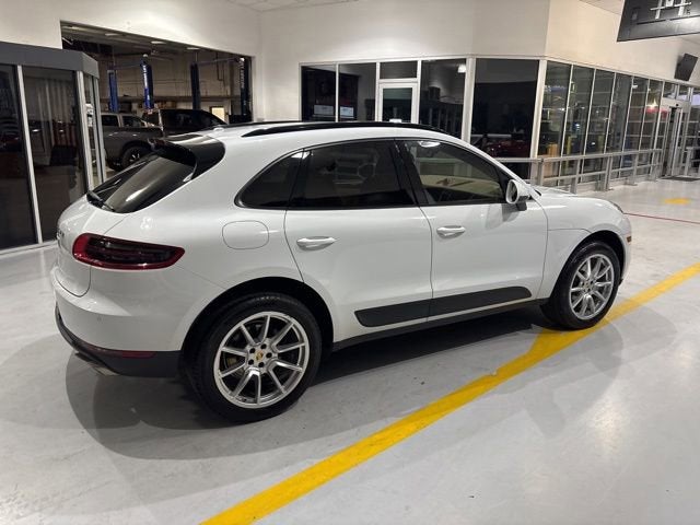 2017 Porsche Macan NA