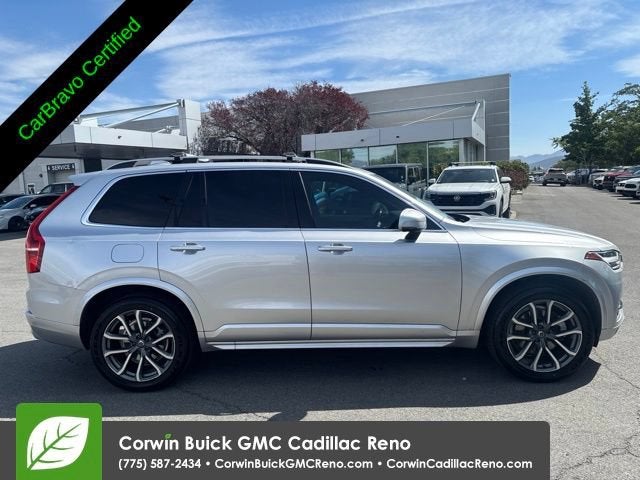 2017 Volvo XC90 T6 Momentum