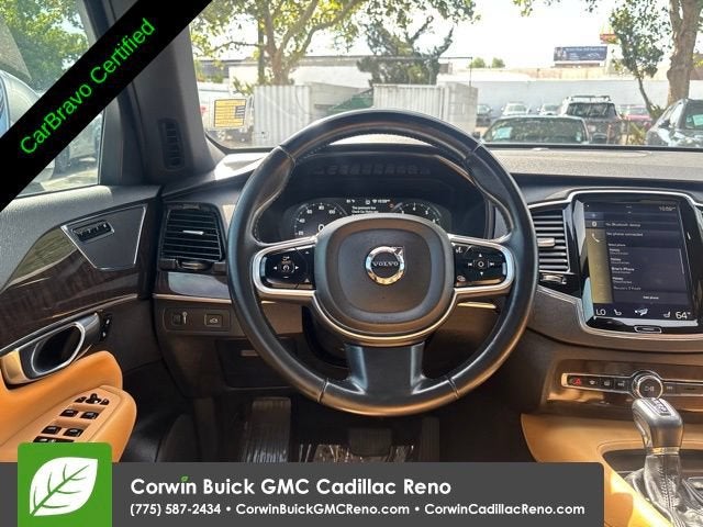2017 Volvo XC90 T6 Momentum