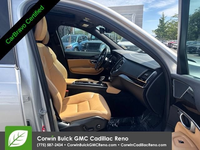 2017 Volvo XC90 T6 Momentum