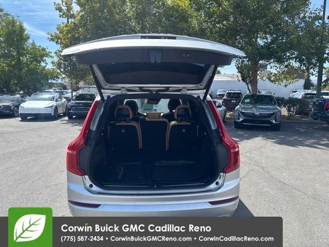 2017 Volvo XC90 T6 Momentum