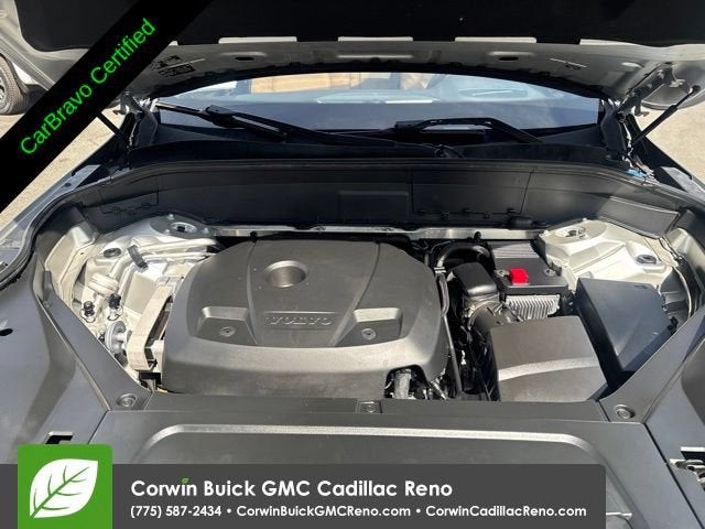 2017 Volvo XC90 T6 Momentum