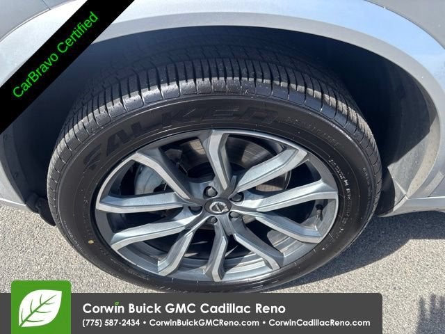 2017 Volvo XC90 T6 Momentum