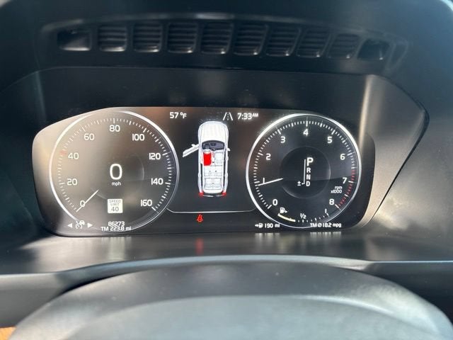 2021 Volvo XC90 T6 Momentum 7 Passenger