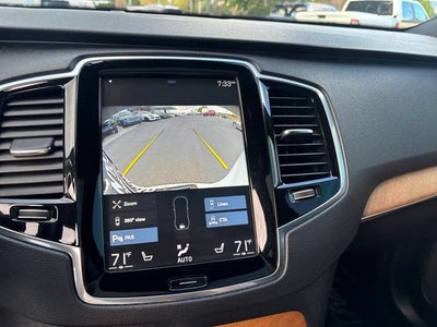 2021 Volvo XC90 T6 Momentum 7 Passenger