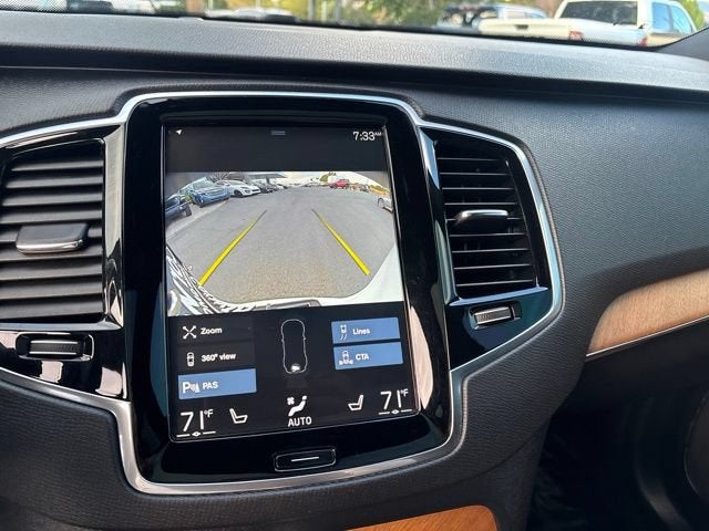2021 Volvo XC90 T6 Momentum 7 Passenger