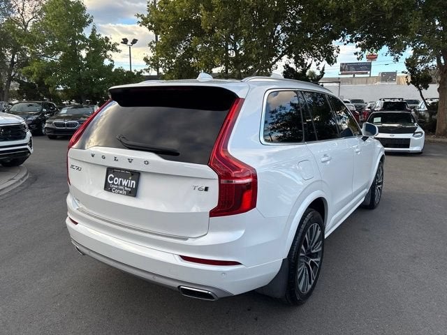 2021 Volvo XC90 T6 Momentum 7 Passenger