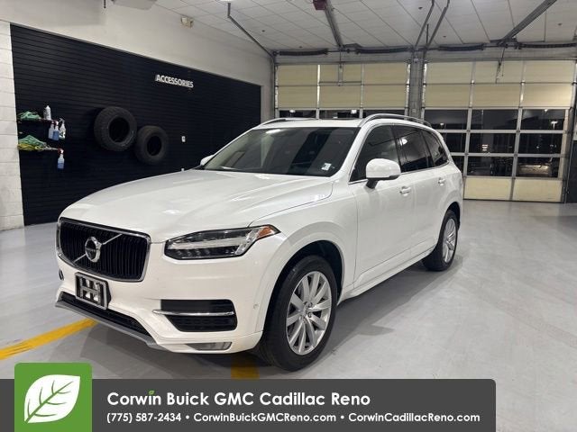 2017 Volvo XC90 T6 Momentum