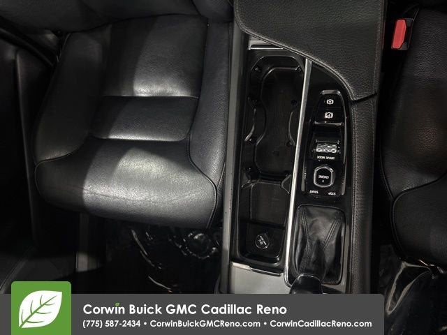 2017 Volvo XC90 T6 Momentum