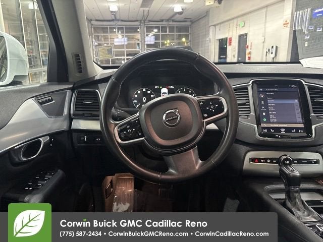 2017 Volvo XC90 T6 Momentum
