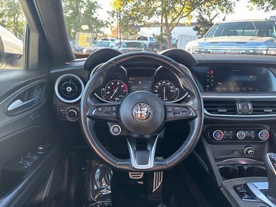2022 Alfa Romeo Stelvio Ti AWD